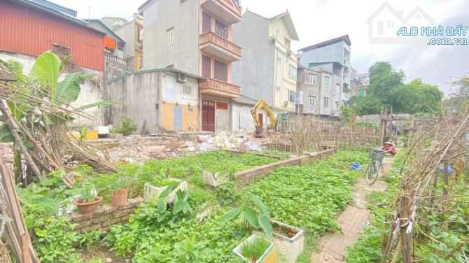 Bán đất Ngọc thụy 44m MT 4.8m nhỉnh 3 tỷ