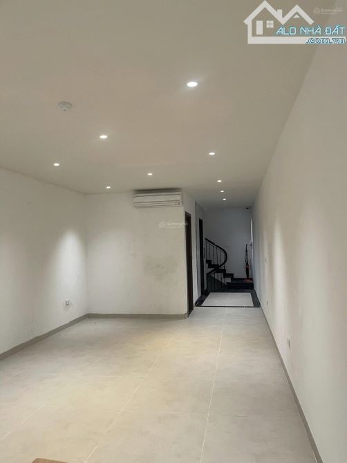 cho thuê cả nhà 5 tầng tại nguyễn tuân – thanh xuân,MT 5m 70m², giá thuê 70tr/tháng