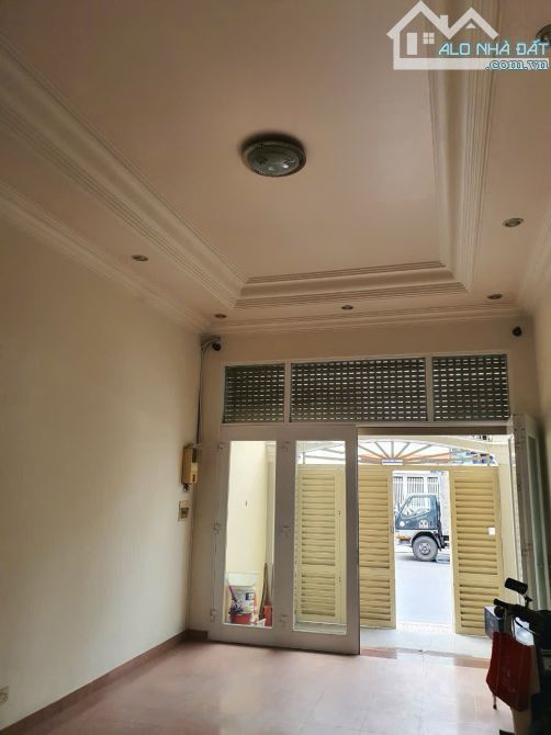 Bán Nhà Mặt Tiền Đường Đào Duy Anh P9, Phú Nhuận chỉ 16 tỷ TL