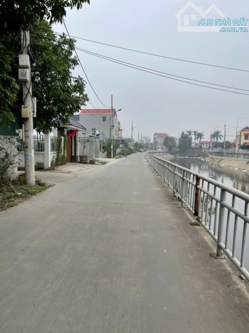 BÁN LOI TRỤC CHÍNH MẶT ĐÊ PHƯỜNG KIM CHÂN BẮC NINH. T