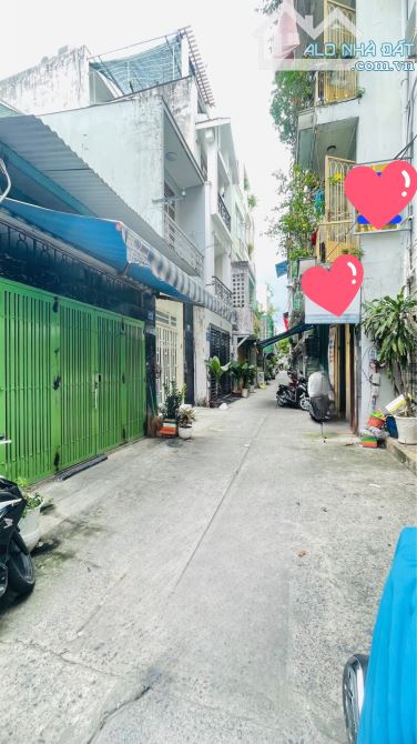HXH Trường Sa Q.3 DT 40m2 4PN 3 tầng mới có sẵn PN tầng trệt  chỉ 8,5 T
