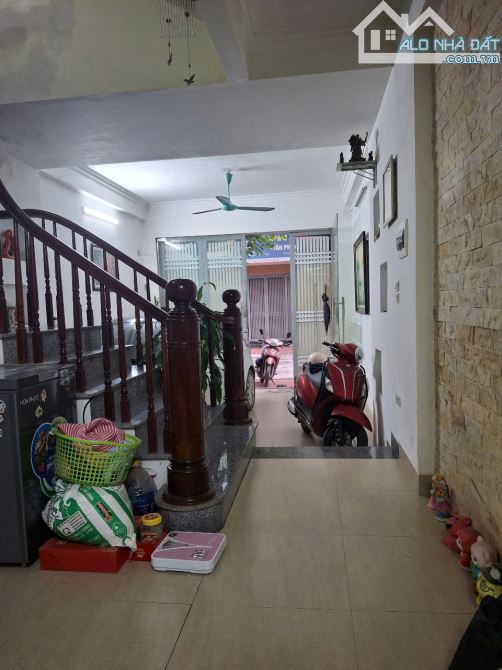 BÁN NHÀ 5 TẦNG KHU ĐẤT DV ĐÀO ĐẤT HÀNG BÈ KIẾN HƯNG HÀ ĐÔNG 50M2 GIÁ 12.5 TỶ