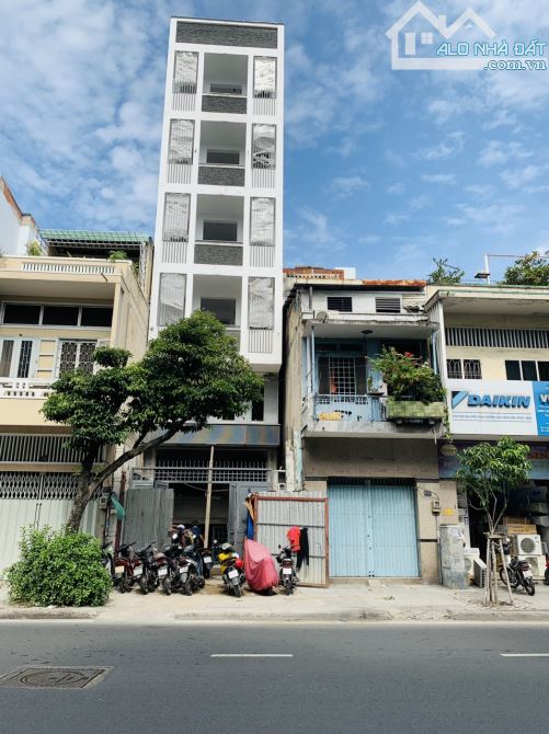 Mặt tiền kinh doanh PHAN VĂN TRị, P.11, Bình Thạnh DT;4❌24m, Nhà 5 tầng BTCT