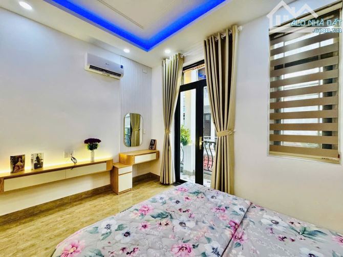 Bán chdv đường Huỳnh Văn Nghệ P15 dt 8x21 kết cấu 4 lầu 23P sẵn hđ thuê