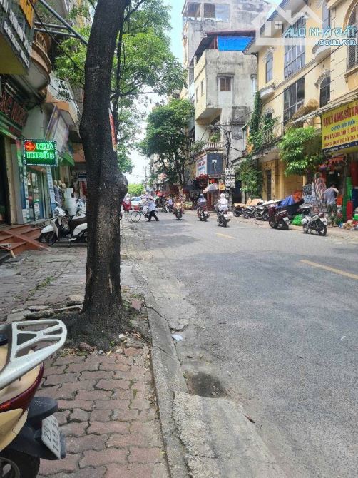 Mặt phố Lê Hồng Phong 75m mt5m 4tầng, Kinh doanh bất chấp, ở sướng