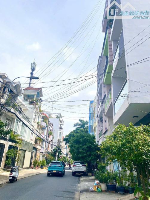 Bán nhà đường Phan Văn Trị dt 4,1x12 3 lầu giá 8.9 tỷ tl
