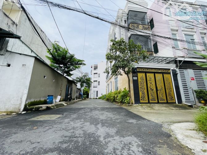 P. Linh Trung, gần BV Lê Văn Chí, chủ 1 đời, bán gấp nhà C4 HXH thông 80m2 chỉ 4.8 tỷ.