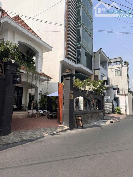 Biệt thự 3 lầu đường Sư Vạn Hạnh, P.12, Q.10 ( 10x 21m ) Giá bán: 53 Tỷ. HĐT: 2000USD/1th