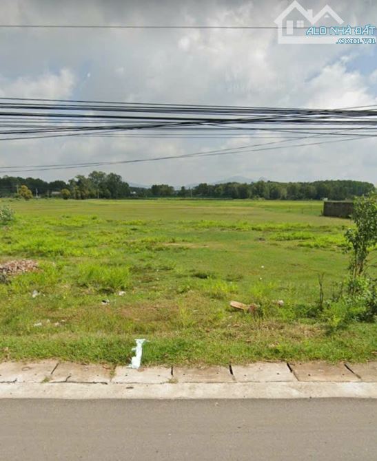 3490m2 đất nở hậu , hơn 500 m2 thổ cư mặt tiền Nguyễn Chí Thanh, Lagi