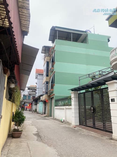 Bán đất phố Tư Đình, DT 34m2 ,MT 3.5m, Giá 4.8 tỷ , Ô tô tránh - tặng giấy phép xây dựng