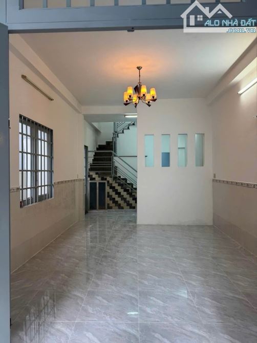 Bán nhà gần Gò Dầu, Tân Phú, 70m2, ngang lớn 6,4m, 2 tầng, giá 5,98 tỷ