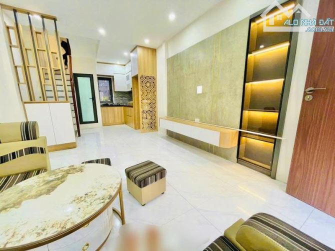 BÁN CĂN HỘ TẬP THỂ NGÕ 33 NGUYỄN AN NINH – 60M² – 2 TẦNG – Ô TÔ ĐỖ CỬA – GIÁ 2.95 TỶ