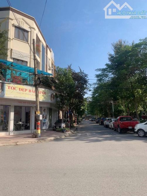 Bán nhà 4 tầng Lý Anh Tông hud A dt  88m mt 5.5m hướng TN giá 26.5 tỷ