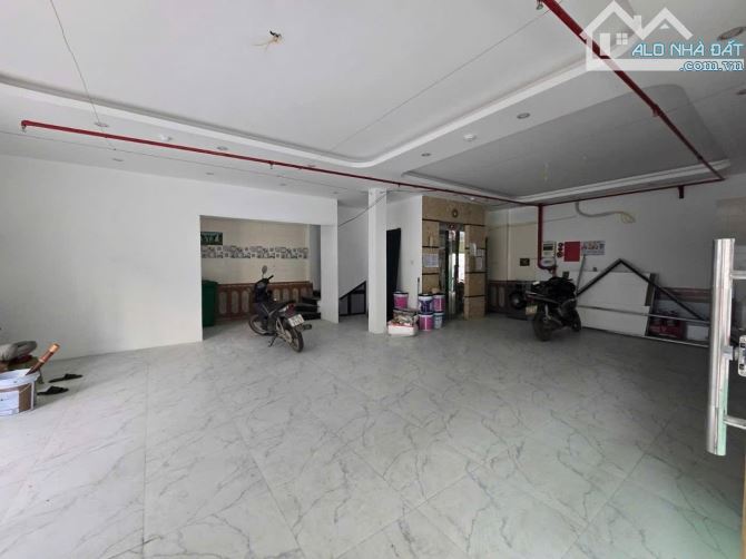 MẶT PHỐ PHÚ ĐÔ 27 TỶ DT 110M MT 9M  7T Ô TÔ TRÁNH NGÕ THÔNG KINH DOANH