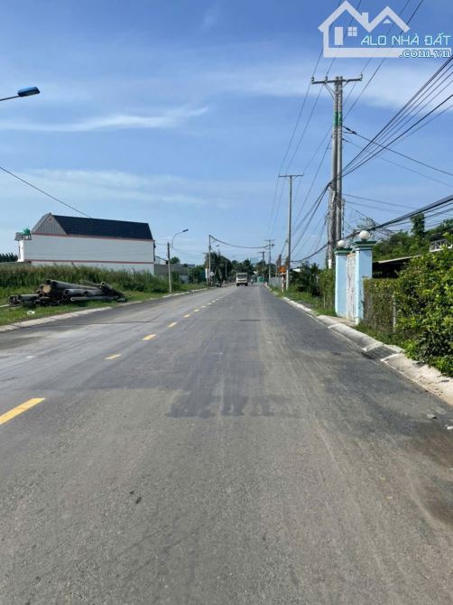 CHÍNH CHỦ GỬI BÁN LÔ ĐẤT ĐẸP NGAY TRUNG TÂM THỊ TRẤN CẦN GIUỘC – MẶT TIỀN RỘNG