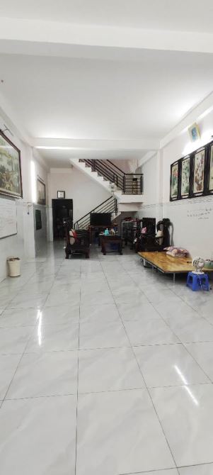 BÁN NHÀ HXT Tân Hương, Tân Phú 2 tầng 73m2(4,3x17). Nhà đẹp ở ngay. Giá chỉ 8,1 tỷ.