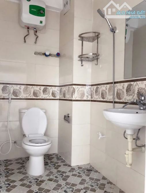 Bán tòa căn hộ dịch vụ đủ đồ mặt ngõ, 26 phòng khép kín luôn kín phòng 120tr/tháng