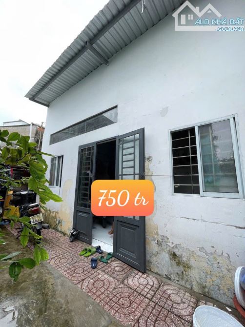 NHÀ THỔ CƯ HOÀN CÔNG GIÁ RẺ 750tr HẺM 180 ĐƯỜNG CMT8 GẦN NGÃ 4 TRẦN QUANG DIỆU, CHỢ AN THỚ