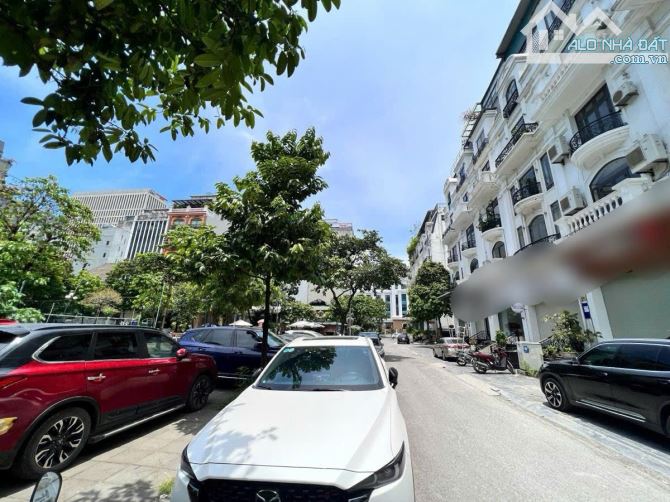 BIỆT THỰ LIỀN KỀ TÔN THẤT THUYẾT - DT 105M2 x 6T - MT 5,3M - 58,8 TỶ - LÔ GÓC-KD TỐT