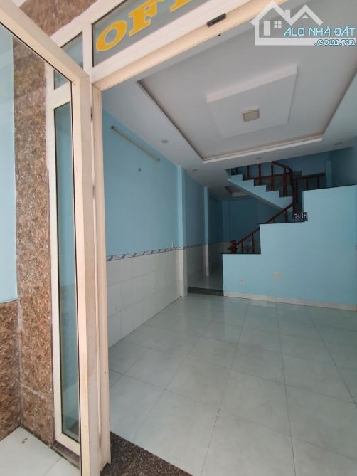 “BÁN NHÀ MỚI ĐẸP HAI TẦNG HBC 35.7M2-2PN- CHỦ GẤP BÁN GIẢM 100 TRIỆU  CHỈ HƠN 3 TỶ”