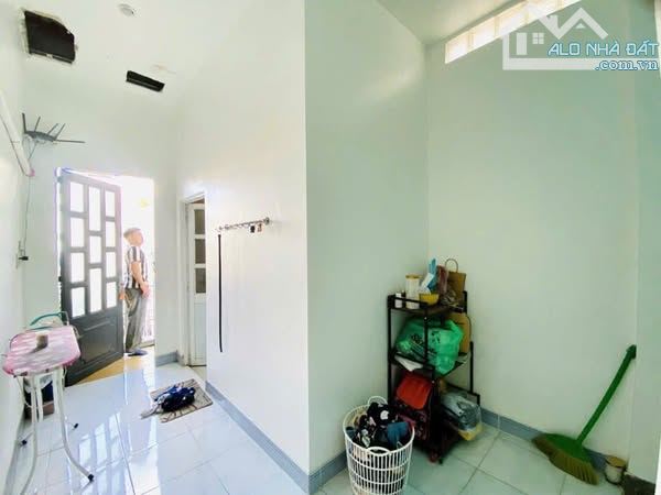 nhà 3 tầng 4pn ngay phan huy ích gò vấp 42m2 chỉ hơn 3 tỷ bán gấp