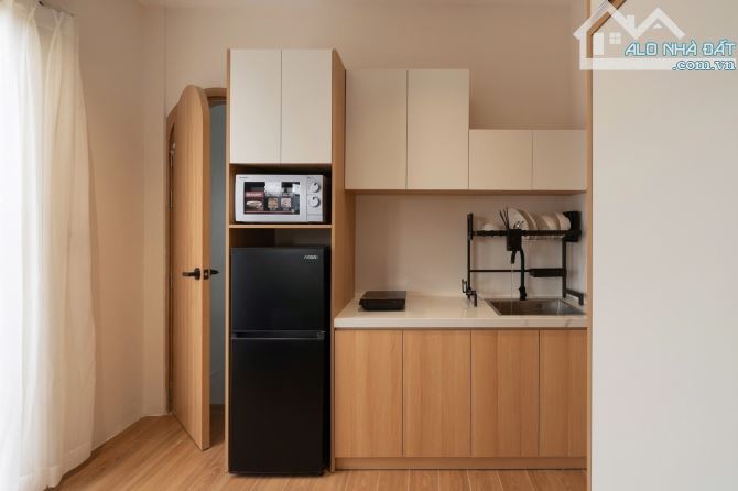 BÁN TOÀ NHÀ 11 CHDV STUDIO LUXURY - DOANH THU 1.2 TỶ/NĂM - GIÁP PHÚ NHUẬN - DTS 330 m2