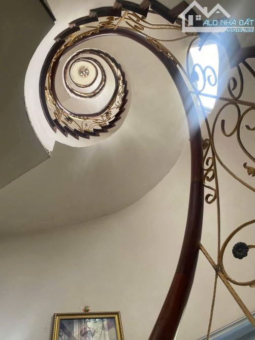 Cần bán nhà phân lô quân đội ngõ 699 Lạc Long Quân-Phường Tây Hồ-Hà Nội 105m2x5T,33 tỷ - 10