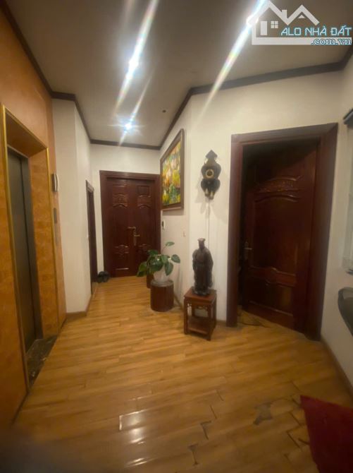 Cần bán nhà phân lô quân đội ngõ 699 Lạc Long Quân-Phường Tây Hồ-Hà Nội 105m2x5T,33 tỷ - 11