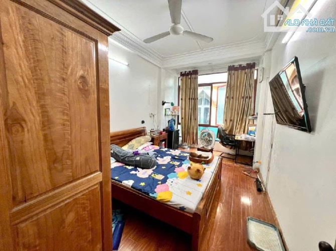 NHÀ ĐẸP NGUYỄN TRÃI HÀ ĐÔNG PHÂN LÔ,LÔ GÓC 2 THOÁNG VIEW ĐẸP SÁT OTO 46M2 5TẦNG 8,3 TỶ - 11