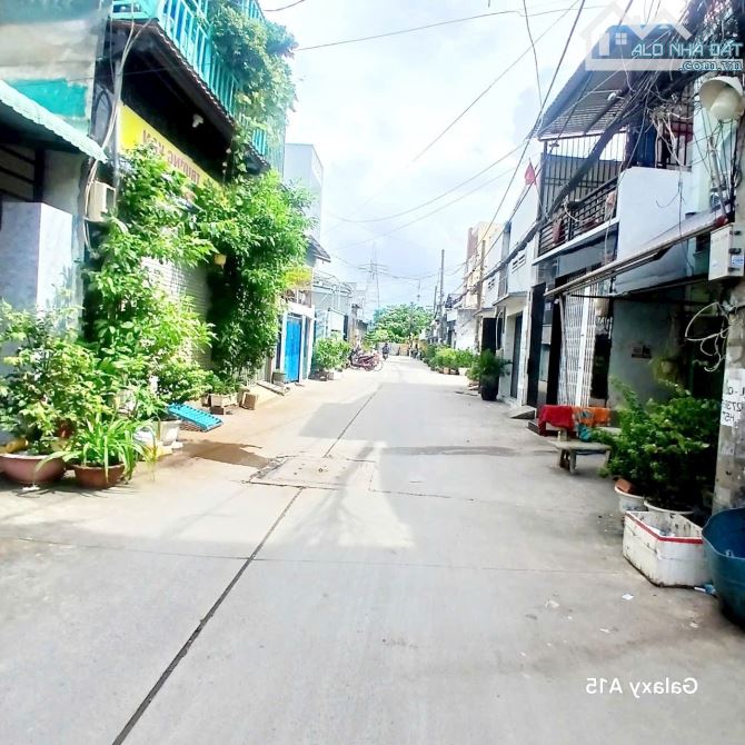 Nhà 3 tầng 4x 20m Ngay vòng xoay AN LẠC - Hồ học Lãm đường 6m 4.8 tỷ - 1