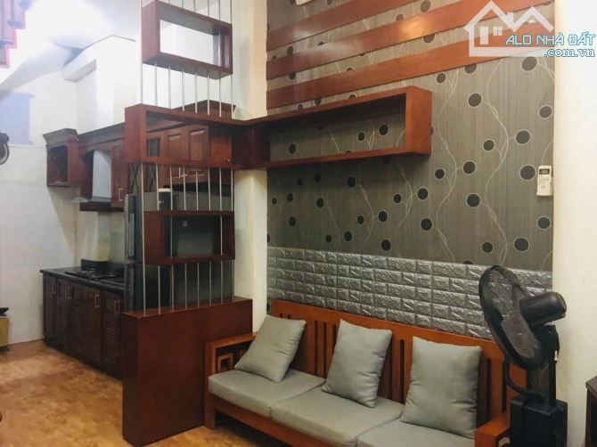 SẬP RỒI, CHỐT THÔI:  Văn Cao 53m2, 5T, 2 nhà 2 mặt ngõ, nhà dân KCBT, sát ô tô, cho thuê - 1