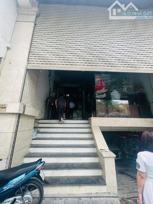 Bán nhà mặt phố Phùng Hưng-Hàng Mã -Trung tâm quận Hoàn Kiếm