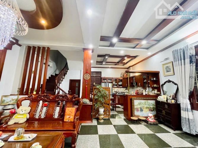 VĨNH PHÚC BA ĐÌNH - BIỆT THỰ 145m2, 4 tầng mặt tiền 8,3m - 3 thoáng - Ô tô - Bảo vệ 24/7 - 1