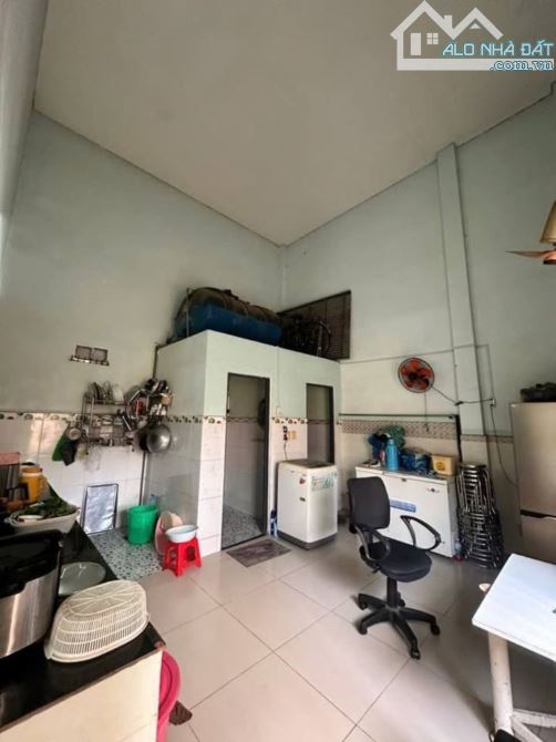 Bán nhà hẻm Lưu Hữu Phước, Q.8, P.15. DT 328m2, 2 tầng, 2PN. Sổ đỏ chính chủ. Giá 9.5 tỷ. - 1
