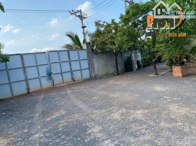 BÁN NHÀ XƯỞNG 28500m2 XÃ TÂN AN VĨNH CỬU ĐỒNG NAI GIÁ CHỈ GẦN 900K/M2 - 1