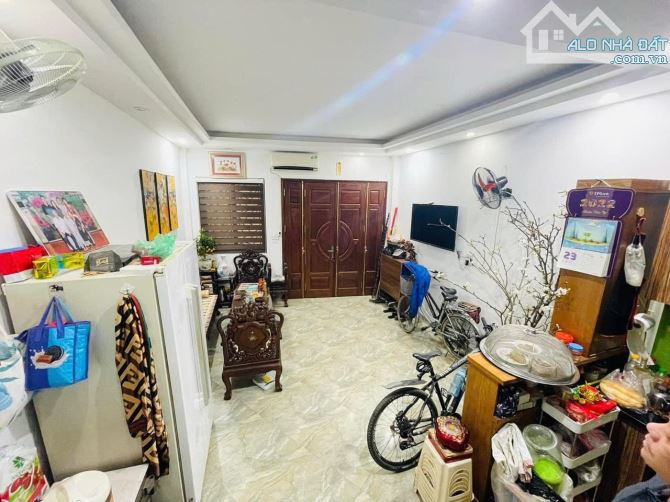Bán nhà mặt ngõ 37 Bằng Liệt, SĐCC 32m2 x 5 tầng, ngõ ô tô - 1