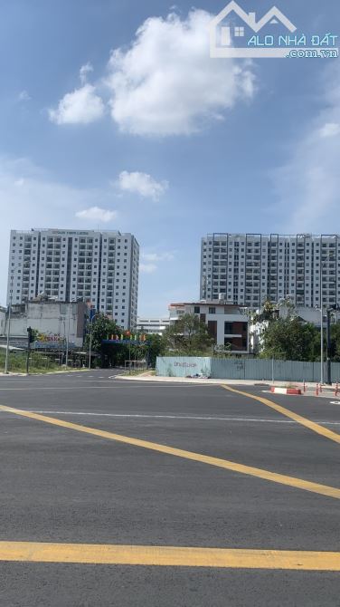 Bán căn góc 2 mặt tiền đường 30m, Dương Thị Giang ( 7x20m), giá chỉ 14.6 tỷ TL - 1