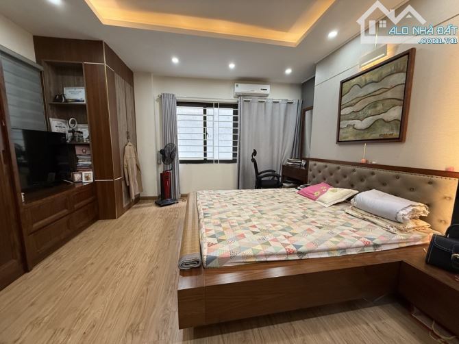 💥Phố Vip Láng Hạ, Gần Rạp Quốc Gia, CV Thành Công, Tặng Nội Thất Tiền Tỷ, DT 35m2, 6 Tầng - 1