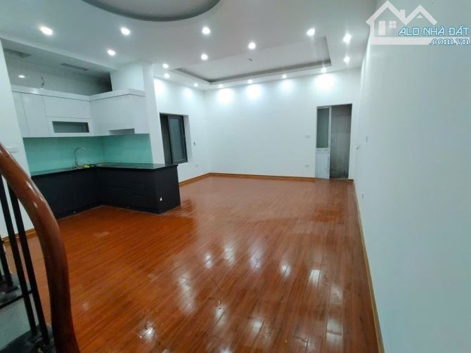 Bán nhà nguyễn chính 40m2 3 tầng còn mới – 2 thoáng trước sau - giá 5.8 tỷ - 1