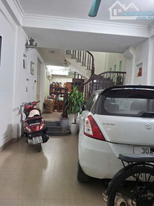 BÁN NHÀ 5 TẦNG KHU ĐẤT DV ĐÀO ĐẤT HÀNG BÈ KIẾN HƯNG HÀ ĐÔNG 50M2 GIÁ 12.5 TỶ - 1