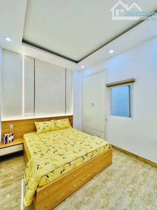 Bán chdv đường Huỳnh Văn Nghệ P15 dt 8x21 kết cấu 4 lầu 23P sẵn hđ thuê - 1