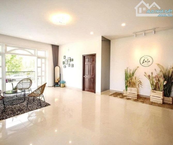 Bán Villa 2 Mặt Tiền Đường Vạn Hạnh, Phường 8, TP. Đà Lạt – Biệt Thự Thiết Kế Đẹp, Full TC - 1