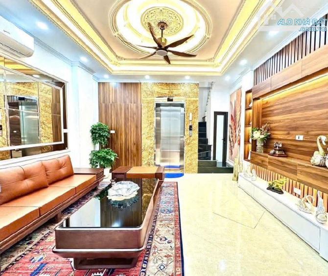 Bán nhà Phạm Văn Đồng, 58m2, ô tô, kinh doanh, nội thất chủ tặng, nhỉnh 15tỷ. - 1