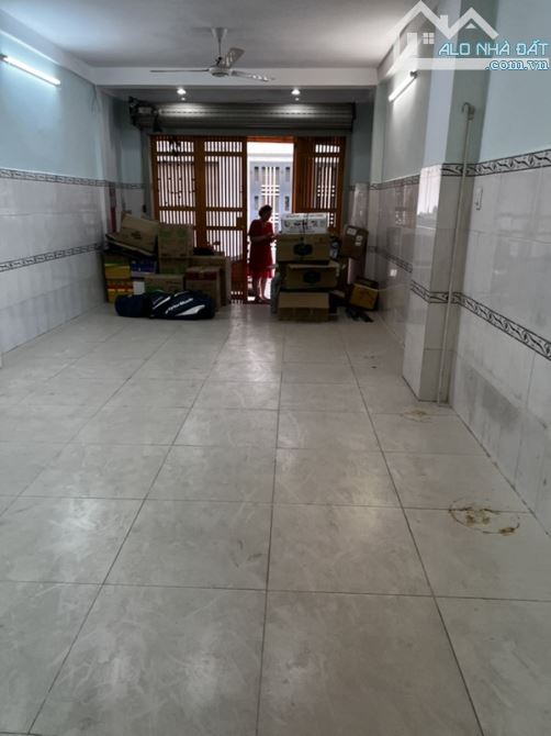 Bán nhà Hẻm 8m 595 CMT8, P.15, Q.10. DT: 8x15m 2 Tầng Giá 19.6 Tỷ TL - 1