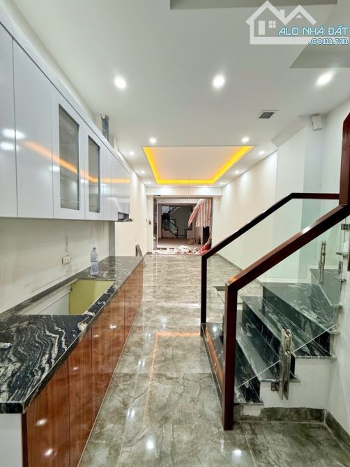 NHÀ MỚI ĐẸP - HỒ TÙNG MẬU - 35M2 x 5 TẦNG - GẦN PHỐ Ô TÔ TRÁNH. Giá 6x tỷ. - 1