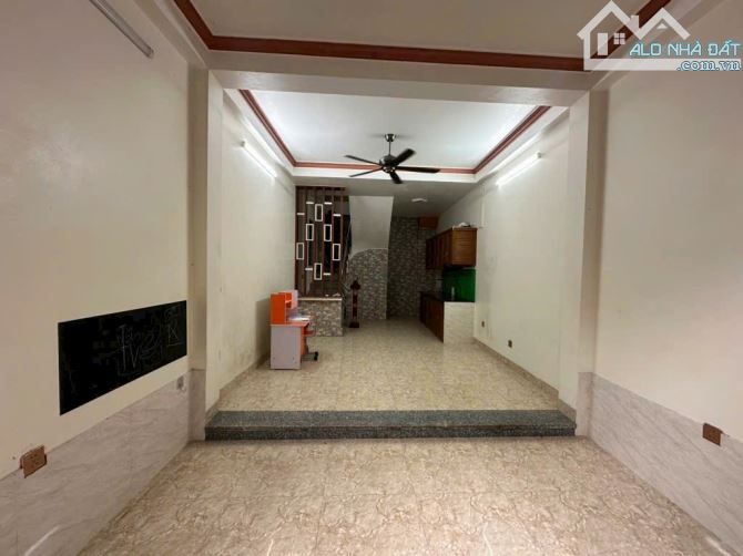 🌹 CHỦ NHIỆT BÁN 🌟 BÁN NHÀ PHÚC LỢI - LONG BIÊN - GẦN Ô TÔ - DÂN XÂY - 35M² - 💸 5.2 TỶ - 1