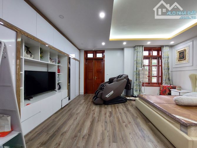 Ngọc Thụy Long Biên – Nhà 4 tầng, 45m² – Mặt ngõ to, ô tô đỗ cửa – Giá chỉ 10.8 tỷ - 1