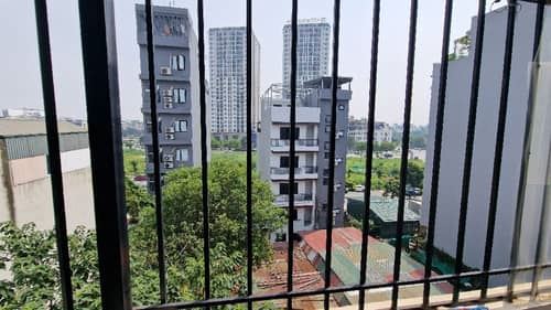 Bán nhà phố Bồ Đề , DT 32m2 , MT 6.4m , Xây 5 Tầng , Giá 6.85 tỷ, Full nội thất - Ô tô đỗ - 12