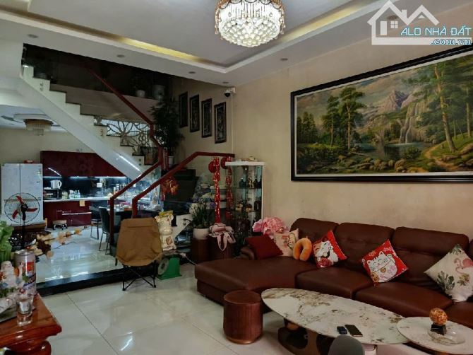 NHÀ 3 TẦNG, KIÊN CỐ, TỐI ƯU CÔNG NĂNG, VÀO Ở NGAY, NHỈNH 8 TỶ - 13