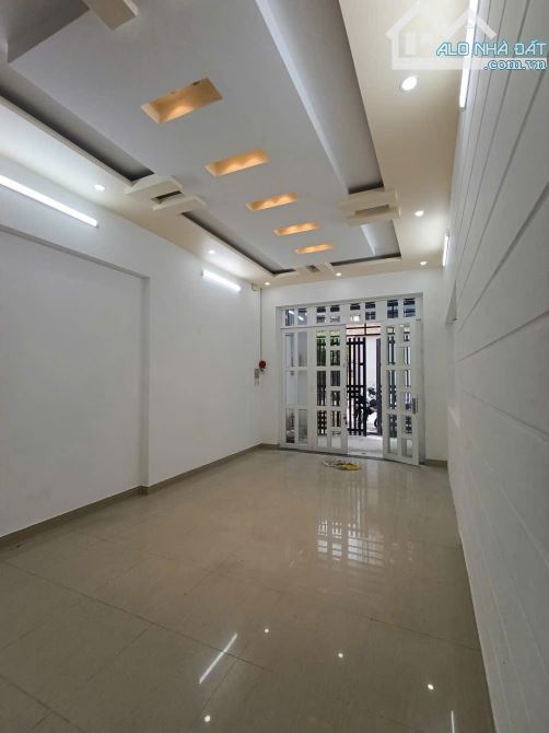 Nhà 3 tầng 4x17m khu Tên Lửa 933 Đg Tỉnh Lộ 10 giá 6.8 tỷ - 2